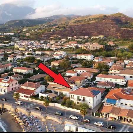 Vista Mare Sul Lungomare Maison d'hôtes *